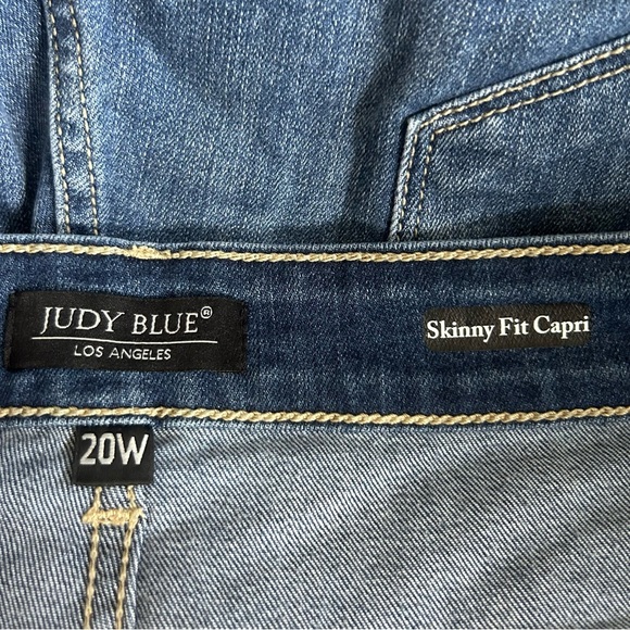 Judy Blue Skinny Fit Capri Denim Blue Jeans Plus Size 20W - Picture 3 of 4